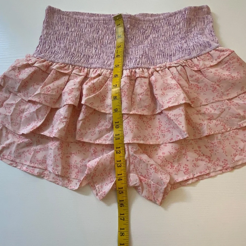 Brand New &Merci High Waist Layered Ruffled Shorts with Flaw Size Large